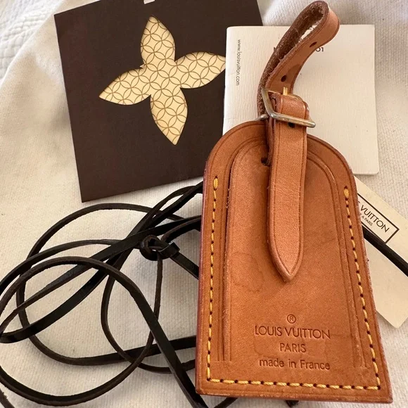Sale price no offers Louis Vuitton Tan Leather luggage tag - Picture 2 of 7